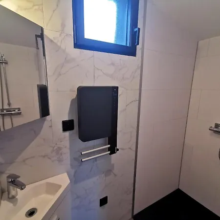 Big Ben 750m De La 度假居 *